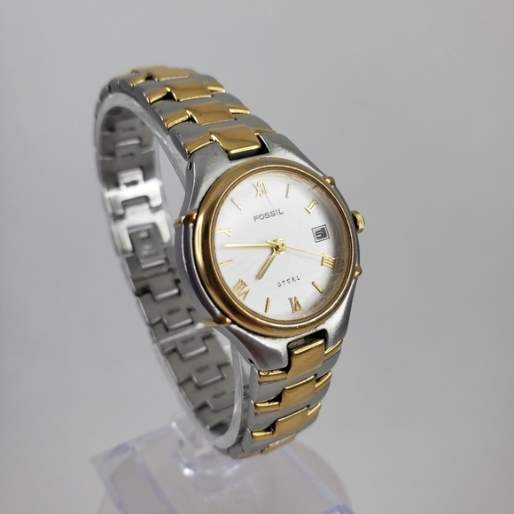 Fossil bracelet watch dress watch gold silver tone - new battery, works great! - Picture 4 of 16
